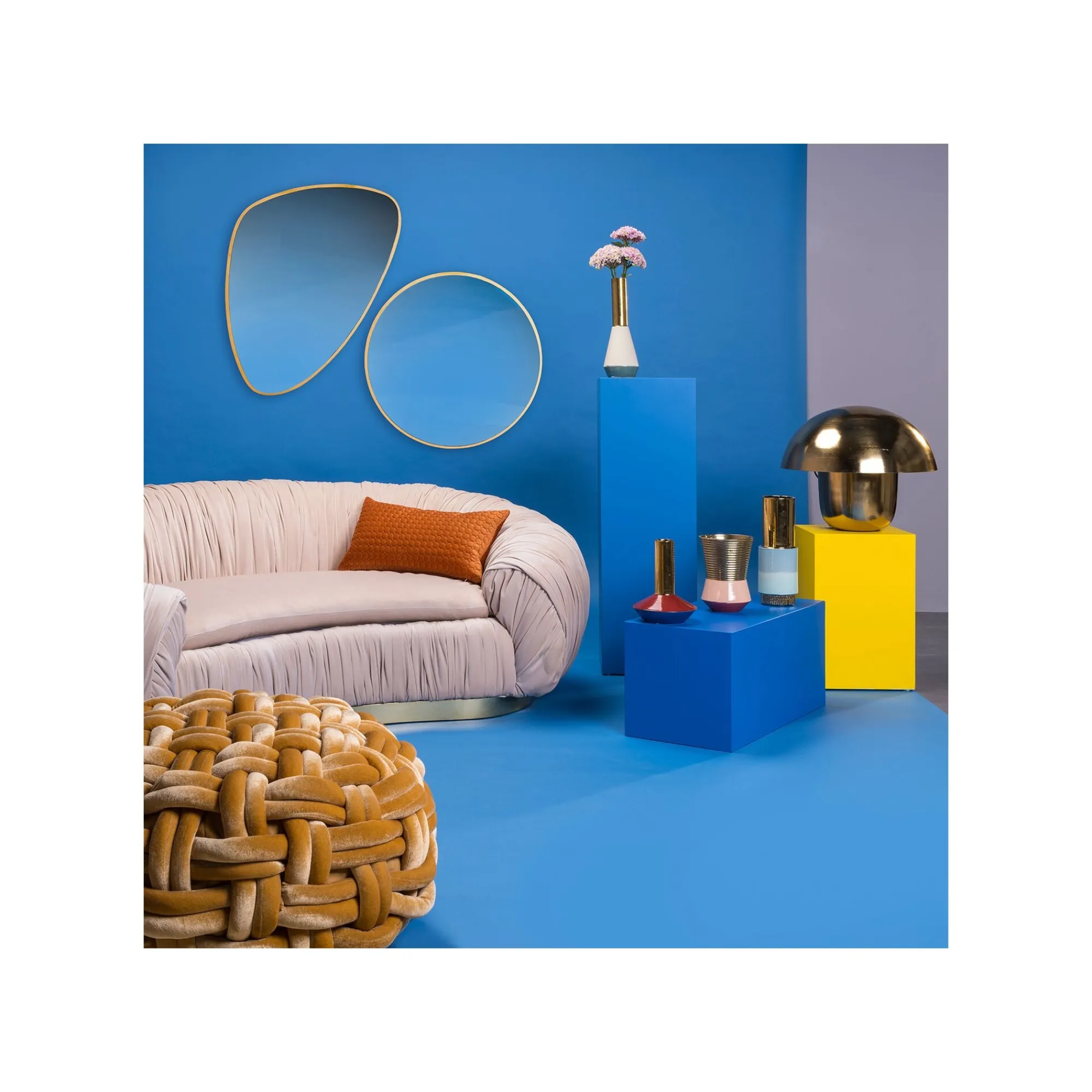 KARE Design Miroir Jetset Triangulaire 83x56cm Doré ^ Miroir